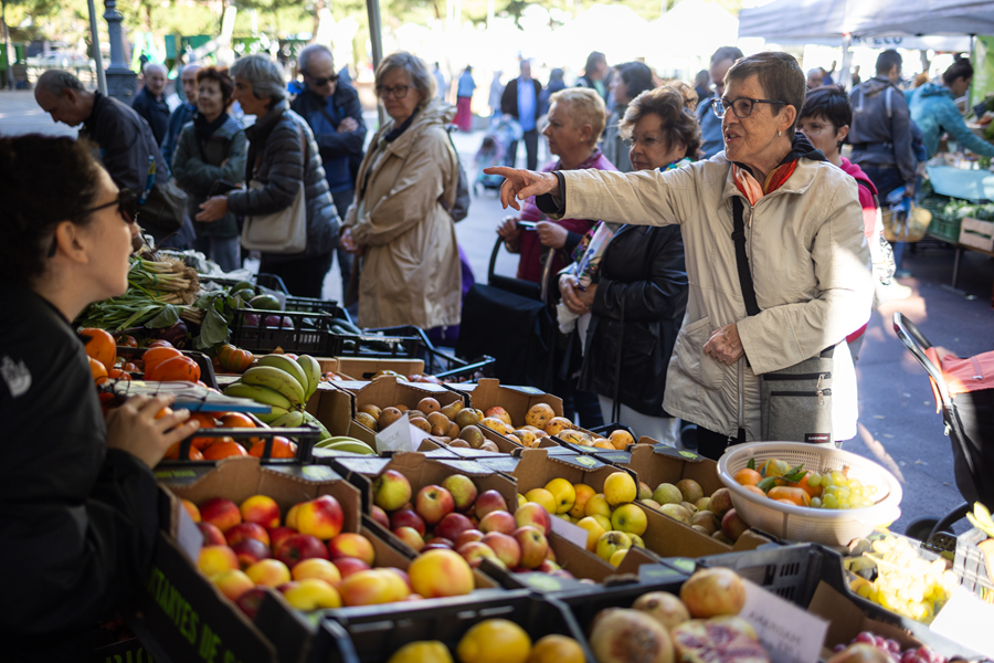El Mercat de Pagès de La Sagrera es queda a la Plaça de l’Assemblea